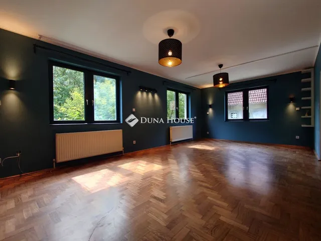 Eladó ház Dunakeszi, Lilla utca 160 nm