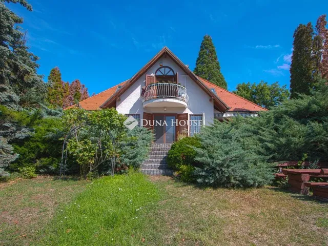 Eladó ház Szentendre 300 nm