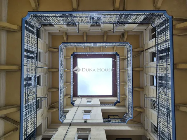 Eladó lakás Budapest VI. kerület 81 nm