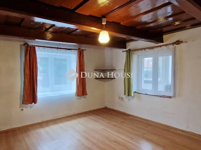 Eladó ház Penc, Menyecskehegyi utca 51 nm