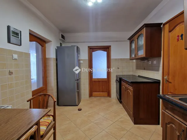 Eladó ház Keszeg 76 nm