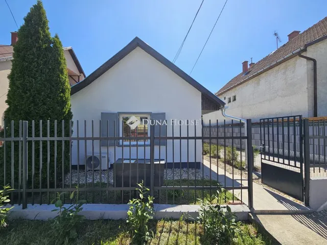 Eladó ház Fót 68 nm