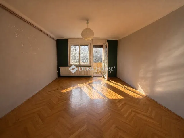 Eladó lakás Budapest II. kerület, Alvinci út 61 nm