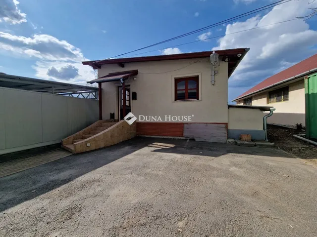 Kiadó kereskedelmi és ipari ingatlan Dunakeszi, Repülőtéri út 150 nm