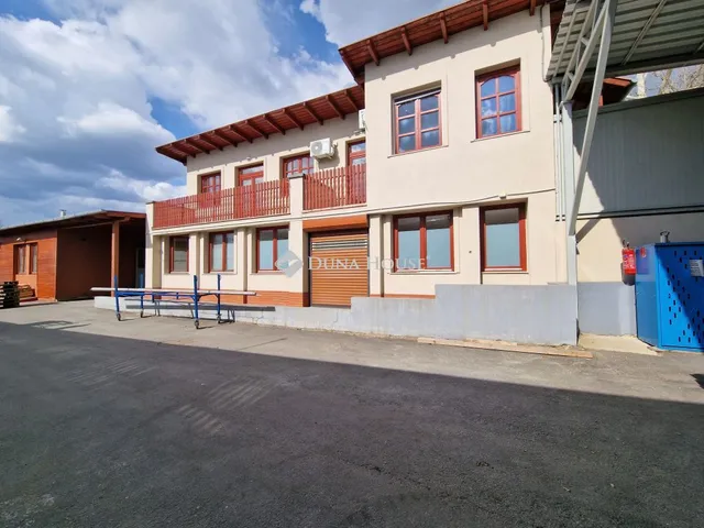 Kiadó kereskedelmi és ipari ingatlan Dunakeszi 150 nm