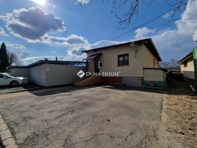 Kiadó kereskedelmi és ipari ingatlan Dunakeszi, Repülőtéri út 150 nm