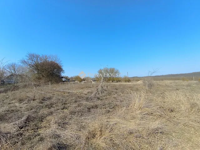 Eladó telek Vácduka 12548 nm