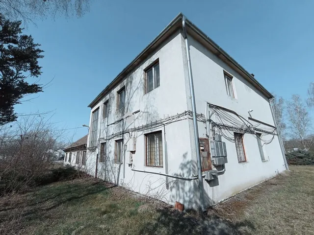 Eladó lakás Sződ, Külterület 413 nm