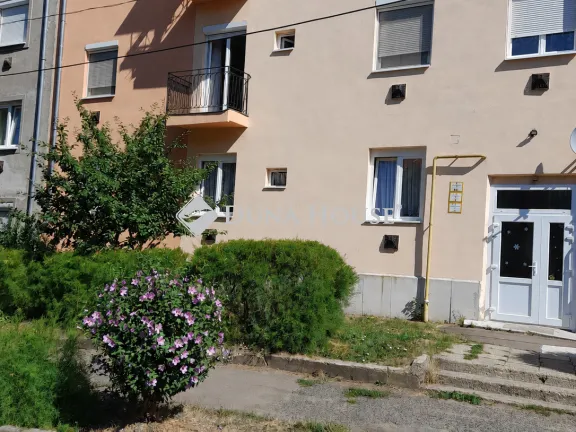 Eladó lakás Bátonyterenye, Iskola út 53 nm