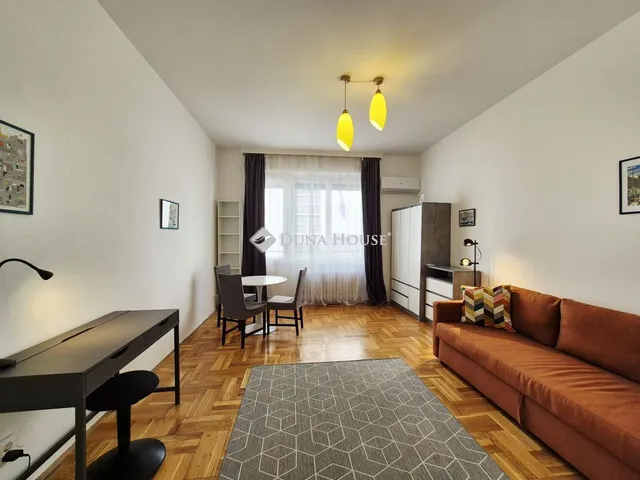 Eladó lakás Budapest V. kerület, Nyáry Pál utca 27 nm
