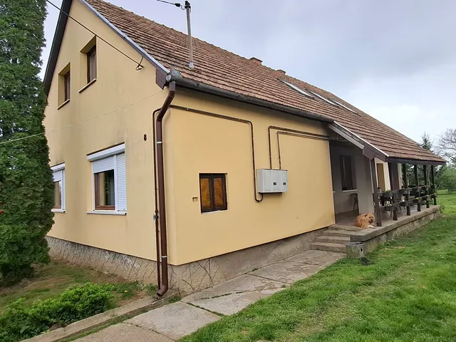 Eladó ház Kaposvár, Toponár 165 nm