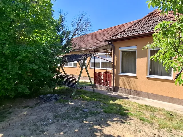 Eladó ház Szabadi 107 nm
