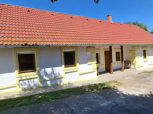 Eladó ház Almamellék 77 nm