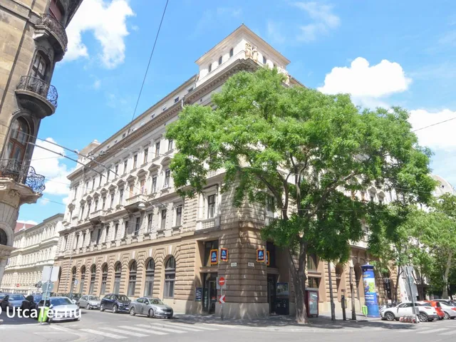 Eladó lakás Budapest V. kerület, Bank negyed, Báthory utca 168 nm