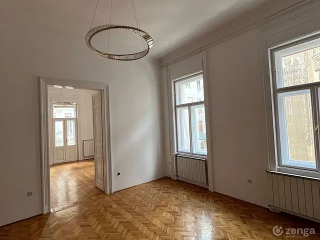 Kiadó lakás Budapest VI. kerület, Hajós utca 135 nm