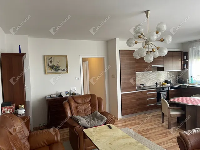 Eladó lakás Győr, Szabadhegy 68 nm