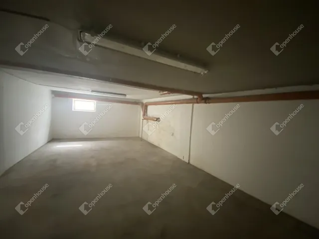 Kiadó garázs Győr, Sziget 36 nm