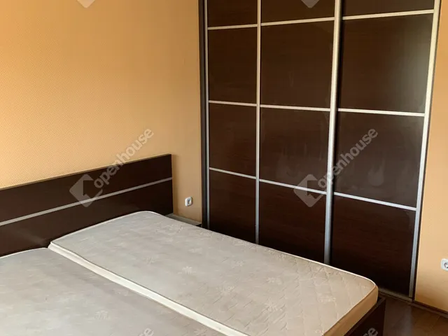Kiadó lakás Győr, Nádorváros 86 nm