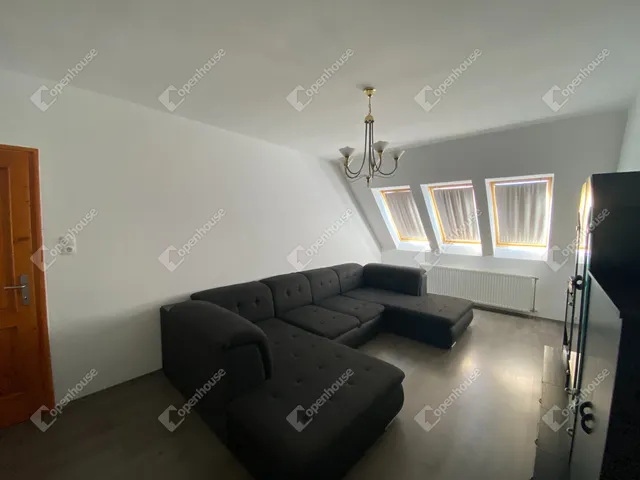 Eladó lakás Győr, Révfalu 99 nm