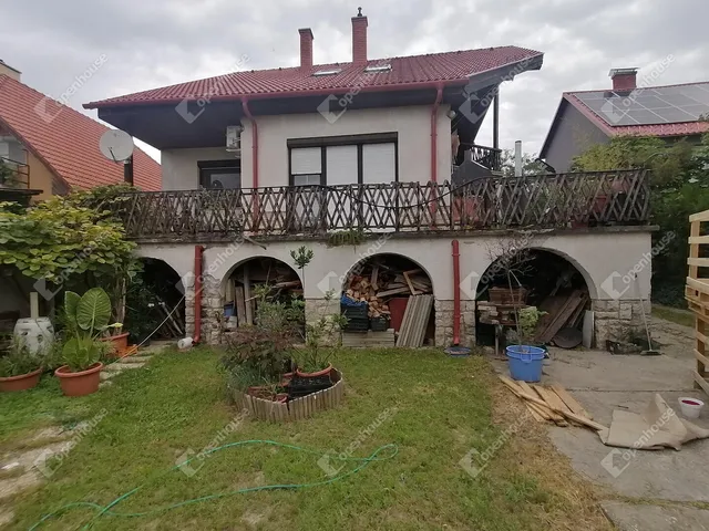 Eladó ház Győr, Ménfőcsanak 163 nm