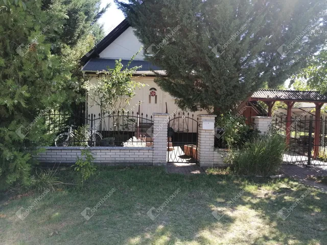 Eladó ház Gönyű 84 nm