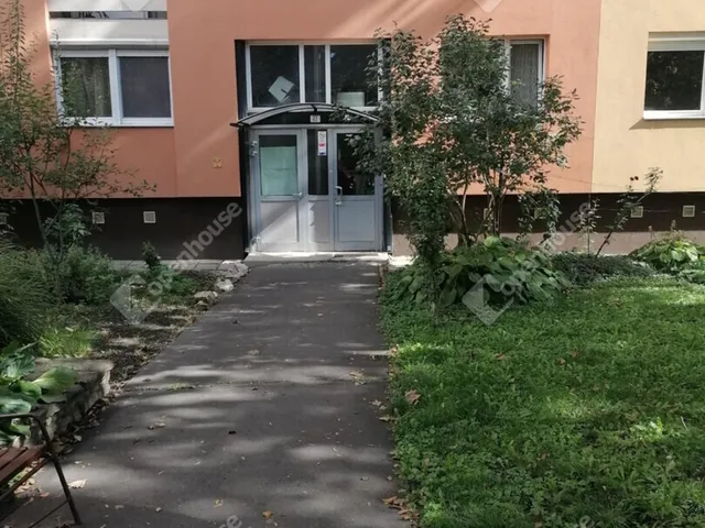 Eladó lakás Győr, Nádorváros 53 nm