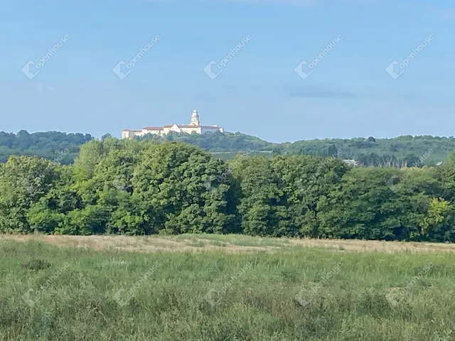 Eladó telek Pázmándfalu 5400 nm