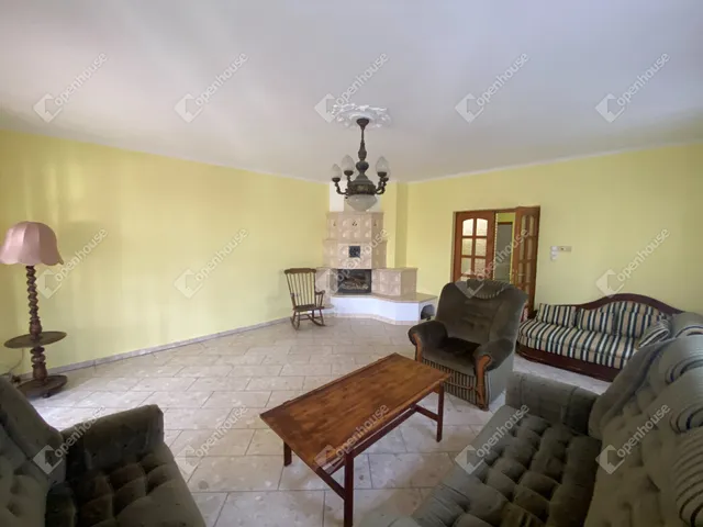 Eladó ház Győr, Révfalu 206 nm