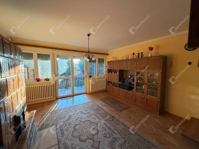 Eladó ház Töltéstava 130 nm