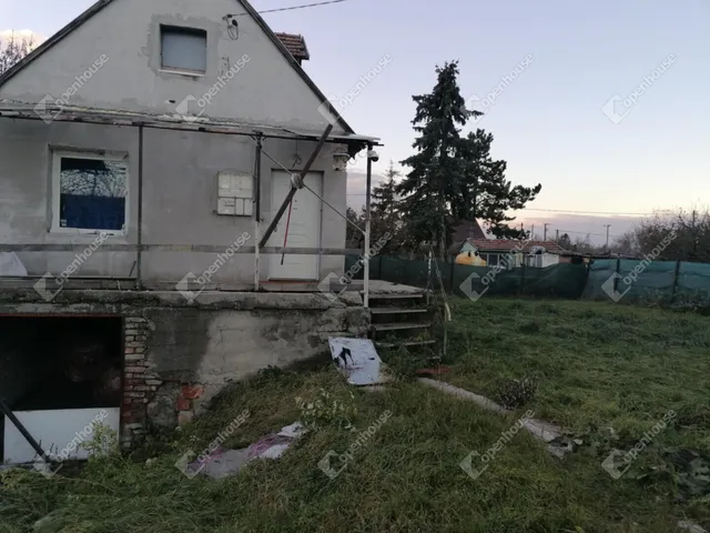 Eladó telek Győr 757 nm