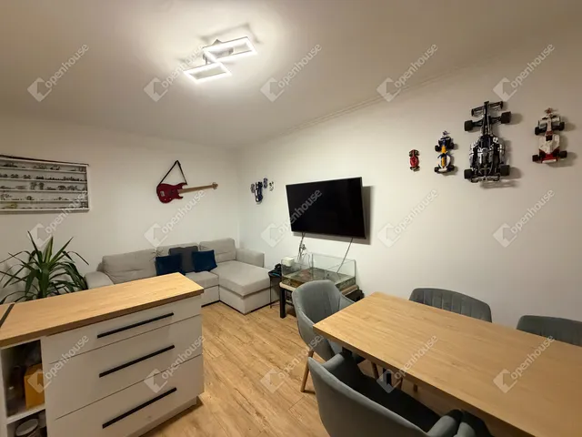 Eladó lakás Győr, Adyváros 53 nm