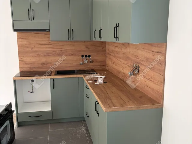 Kiadó ház Győrzámoly 100 nm