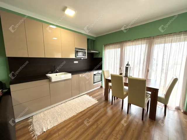 Eladó lakás Győr 71 nm