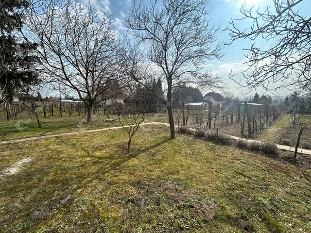 Eladó telek Győr 1414 nm