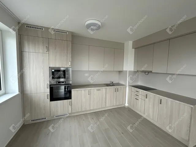 Kiadó lakás Győr, Nádorváros 83 nm