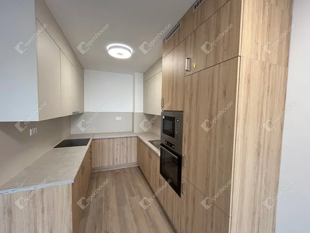 Kiadó lakás Győr, Nádorváros 80 nm