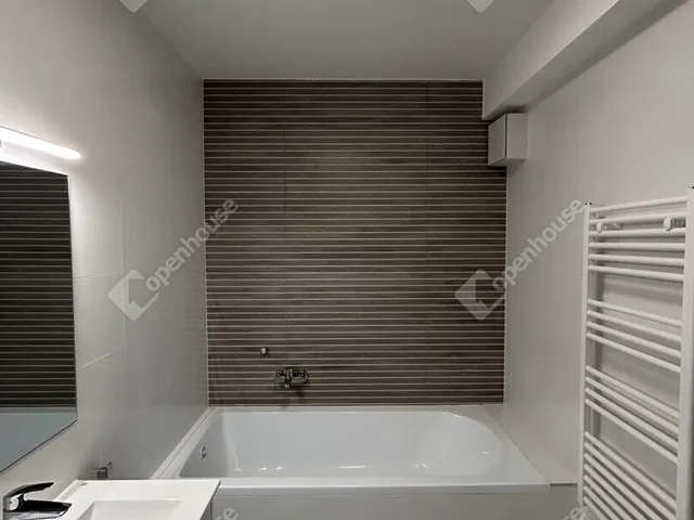 Kiadó lakás Győr, Nádorváros 63 nm