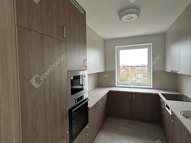 Kiadó lakás Győr, Nádorváros 103 nm