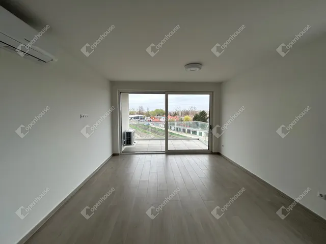 Kiadó lakás Győr, Nádorváros 83 nm