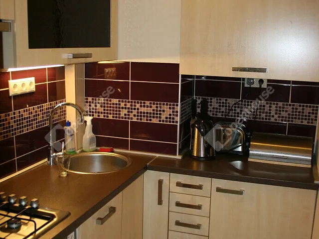 Kiadó lakás Győr, Nádorváros 36 nm