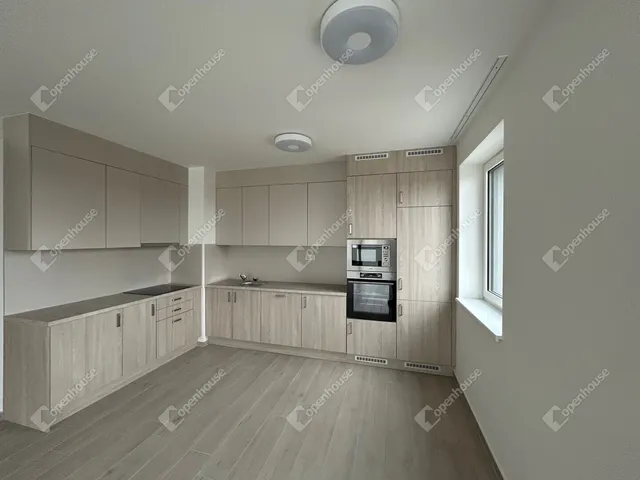 Kiadó lakás Győr, Nádorváros 83 nm