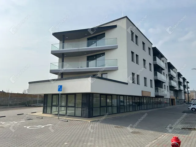 Kiadó lakás Győr, Nádorváros 83 nm