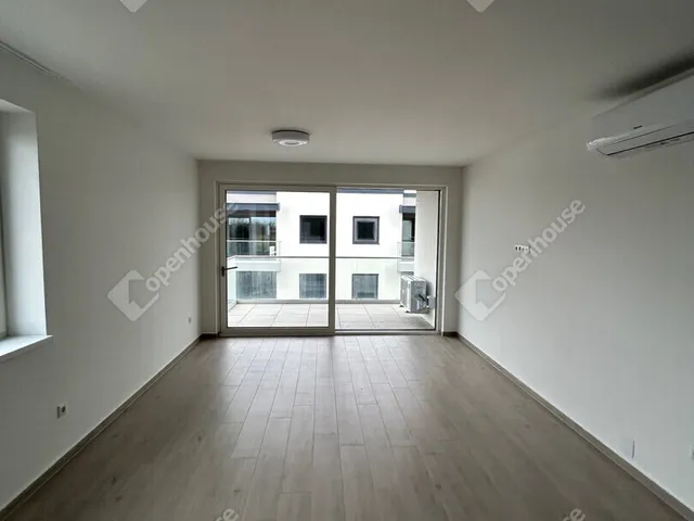 Kiadó lakás Győr, Nádorváros 83 nm