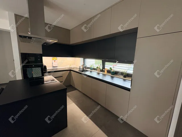 Eladó ház Győrújbarát 107 nm