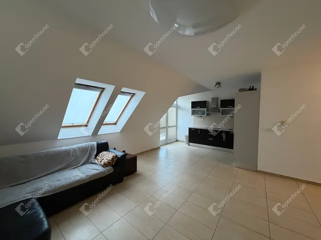 Kiadó lakás Győr, Révfalu 88 nm