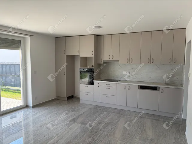 Eladó lakás Győr, Szitásdomb 75 nm