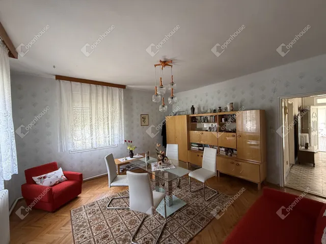 Eladó ház Győrújbarát 120 nm