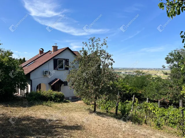 Eladó ház Győrújbarát 50 nm