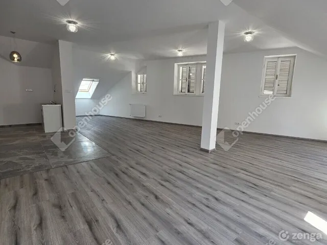 Eladó lakás Győr, Belváros 107 nm