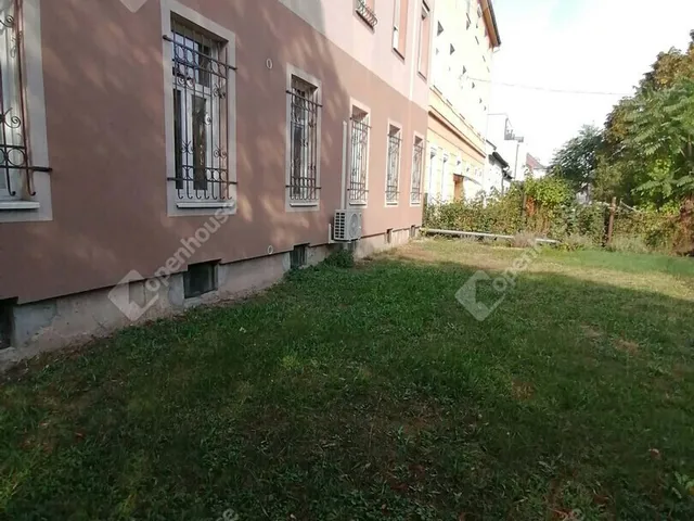 Eladó lakás Győr, Nádorváros 36 nm